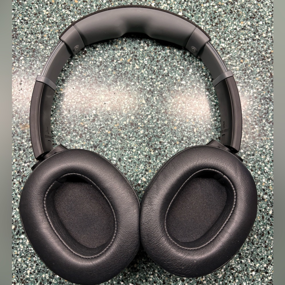 Skullcandy headphones